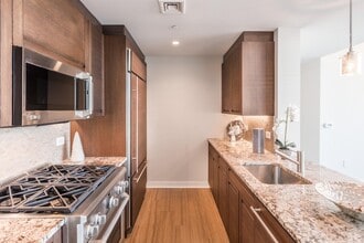 1000 Ave at Port Imperial in Weehawken, NJ - Building Photo - Building Photo