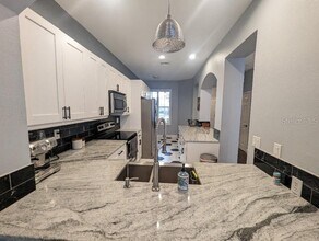 2142 Park Crescent Dr in Land O Lakes, FL - Building Photo - Building Photo