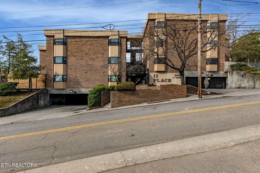 509 11th St in Knoxville, TN - Building Photo