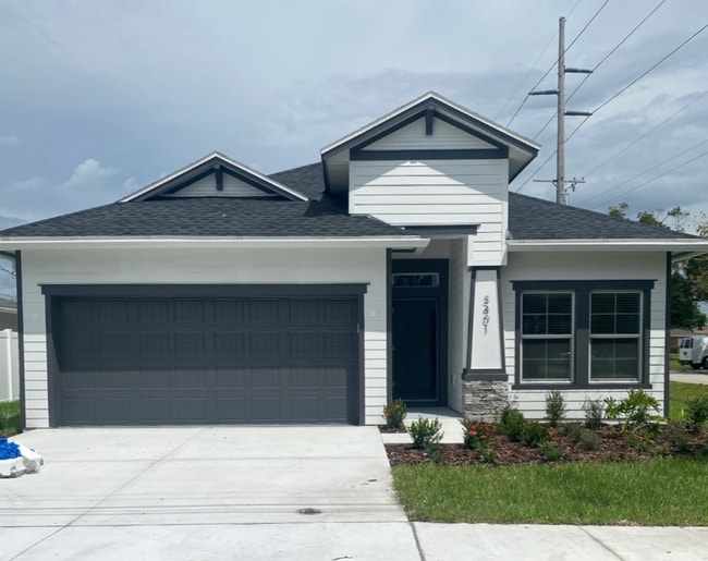 property at 3401 W Aileen St