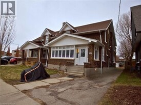 511 King St in Woodstock, ON - Building Photo