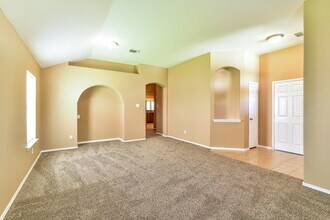 7407 Blossommist Ln in Richmond, TX - Foto de edificio - Building Photo