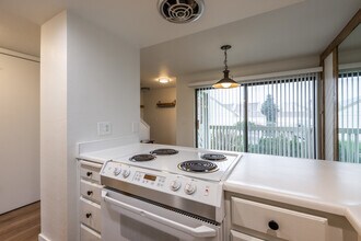 127 Yonex Ct in Park City, UT - Building Photo - Building Photo