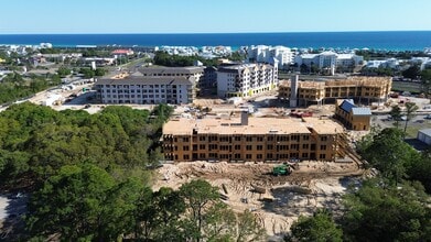 Vintage Lake Powell in Panama City Beach, FL - Building Photo - Building Photo