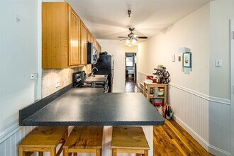 342 4th St in Jersey City, NJ - Building Photo - Building Photo