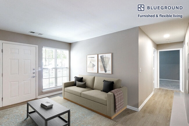 100 Court N Dr in Melville, NY - Building Photo - Building Photo