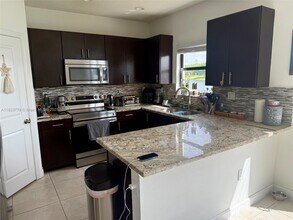 445 NE 194th Terrace in Miami, FL - Building Photo - Building Photo