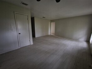 434 Long St in West Columbia, TX - Building Photo - Building Photo