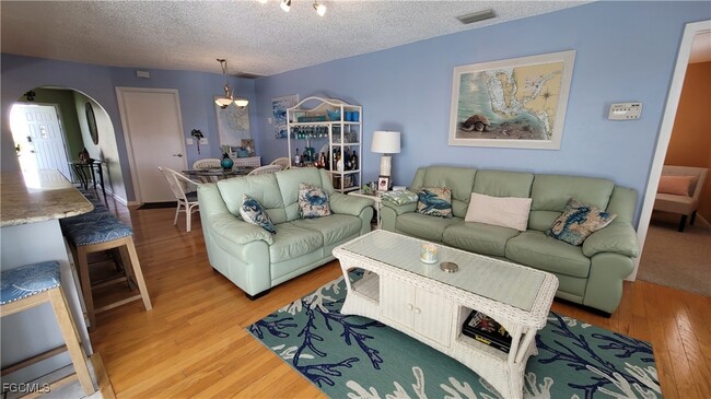 1126 SE 13th Terrace in Cape Coral, FL - Building Photo - Building Photo