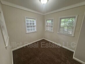 3825 Church St in Clarkston, GA - Building Photo - Building Photo