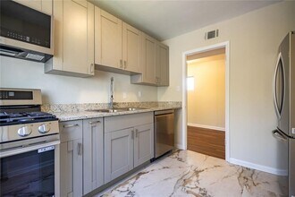 91 Rumson Rd NE in Atlanta, GA - Building Photo - Building Photo