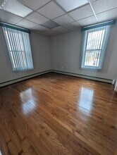633 Orange St, Unit 1 in New Haven, CT - Foto de edificio - Building Photo