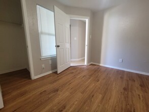 10352 Cymbal Dr in Dallas, TX - Building Photo - Building Photo