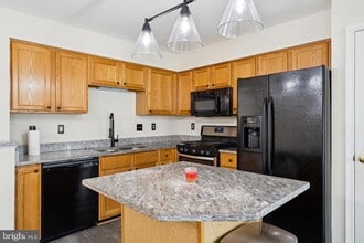 12300 Sweetbriar Pl in Waldorf, MD - Building Photo - Building Photo