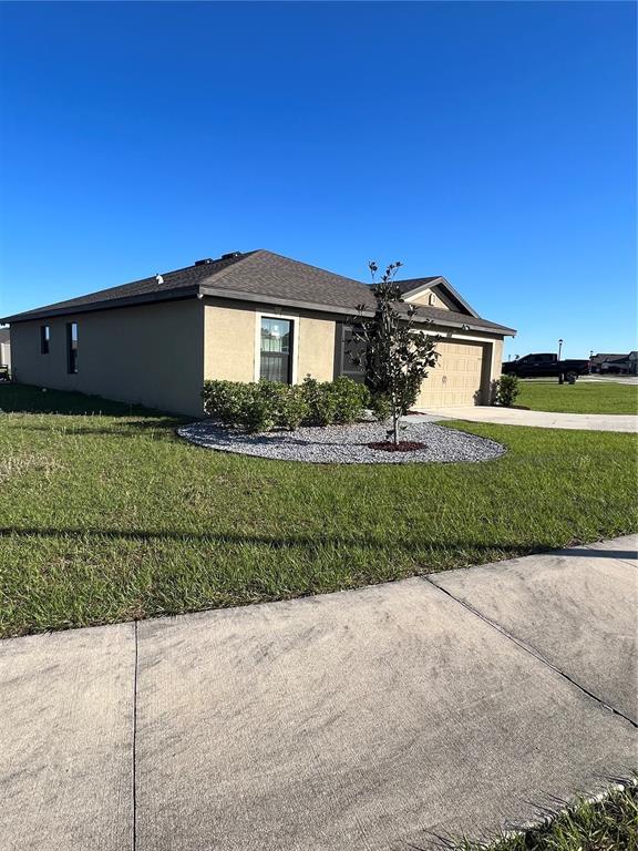 1444 Swan Lake Cir in Dundee, FL - Building Photo - Building Photo
