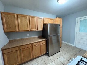 28 1/2 Myrtle Ave in Middletown, NY - Building Photo - Building Photo