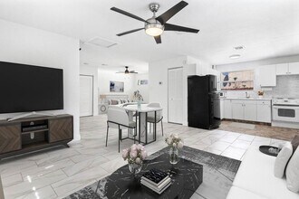 519 29th St in West Palm Beach, FL - Building Photo - Building Photo