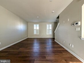 1005 Sithean Way in Glen Burnie, MD - Building Photo - Building Photo