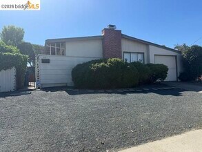 16 Bryan Ave in Antioch, CA - Building Photo - Building Photo