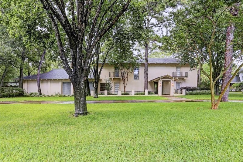 11910 Steppingstone Ln in Houston, TX - Foto de edificio