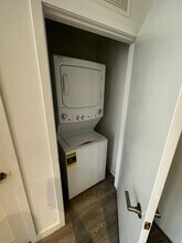 139 NW 28th St, Unit A2 in Miami, FL - Building Photo - Building Photo