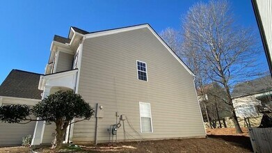 360 Pintail Ct in Suwanee, GA - Building Photo - Building Photo