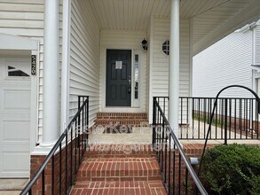 5420 Goldenglow Way in Raleigh, NC - Building Photo - Building Photo