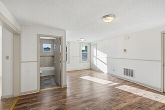 312 Rivet St in New Bedford, MA - Building Photo - Building Photo