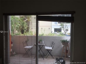 677 NE 24th St-Unit -207 in Miami, FL - Building Photo - Building Photo