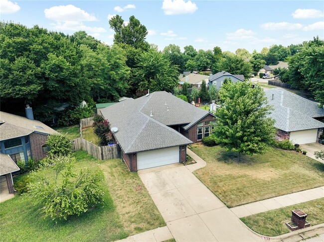 517 Goshawk Dr in Norman, OK - Building Photo - Building Photo