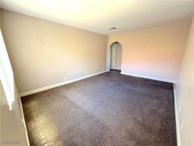 1850 N Decatur Blvd in Las Vegas, NV - Building Photo - Building Photo