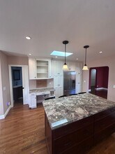 115 Aster Rd in San Carlos, CA - Building Photo - Building Photo