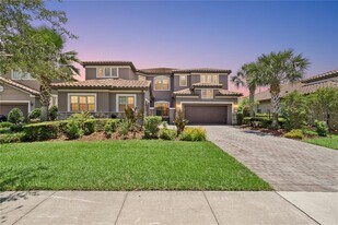 10819 Savona Way in Orlando, FL - Building Photo