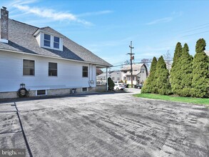 19 Beechwood Rd, Unit APT 1 in Brookhaven, PA - Building Photo - Building Photo