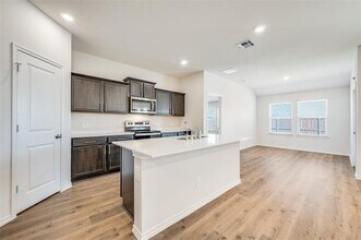 13153 N Haven Wy in Providence Village, TX - Building Photo - Building Photo