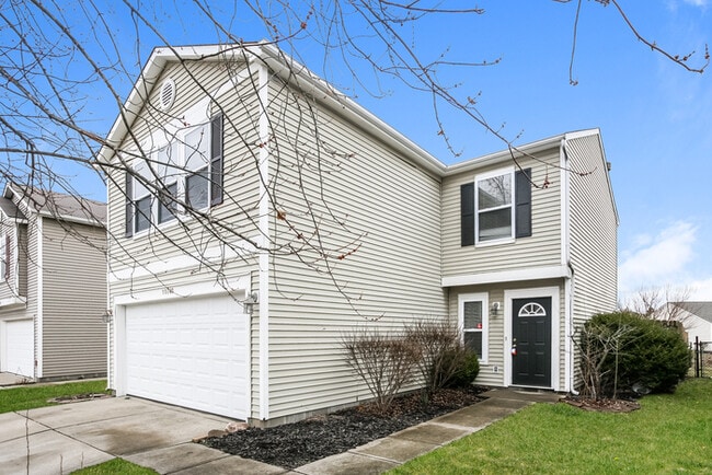 property at 10740 Glenayr Dr