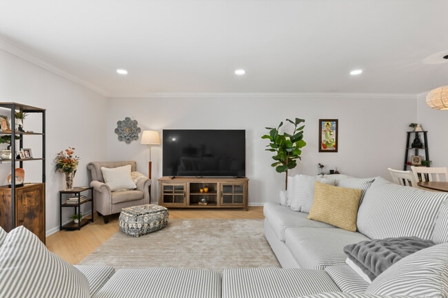 property at 98 Valley Rd