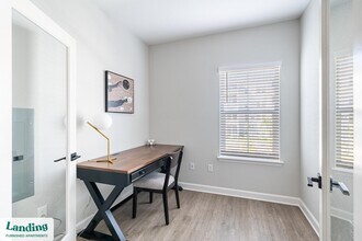 84 San Filippo Dr SE, Unit 08-8205 in Palm Bay, FL - Foto de edificio - Building Photo