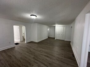 227 S Walnut St in Marshfield, MO - Building Photo - Building Photo