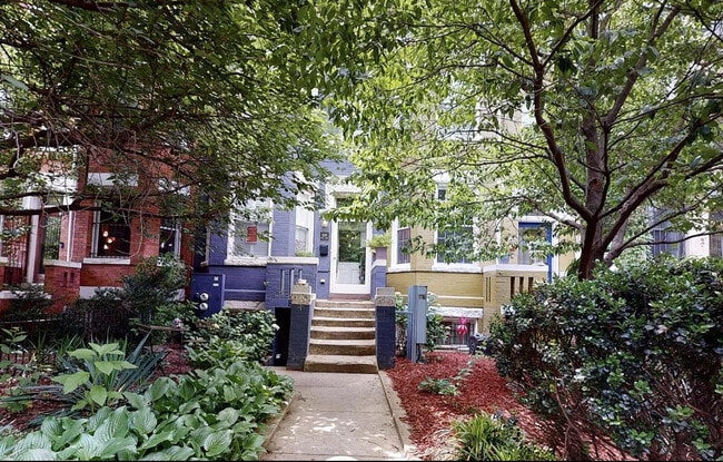 1120 Park Rd NW, Unit #B in Washington, DC - Building Photo - Building Photo