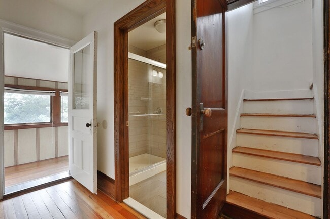 property at 1611 Summit St