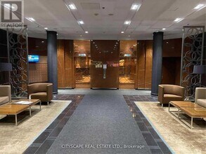 55 Bloor St E in Toronto, ON - Building Photo - Building Photo