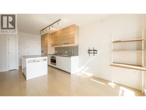 2378 Alpha Ave in Burnaby, BC - Building Photo - Building Photo