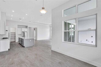 9073 Wisteria Way in Naples, FL - Building Photo - Building Photo