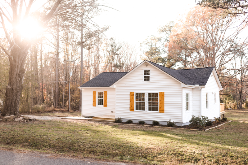 16010 Exter Mill Rd in Chesterfield, VA - Building Photo