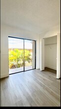6866 NW 173rd Dr in Hialeah, FL - Building Photo - Building Photo