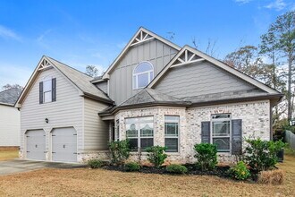 6840 Diamond Dr in Rex, GA - Building Photo - Building Photo