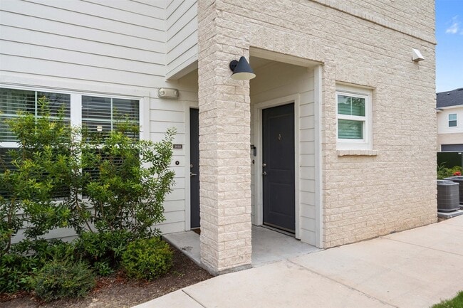 1101 Halsey Dr in Leander, TX - Building Photo - Building Photo