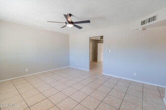 1208 W Pebble Beach Dr in Tempe, AZ - Building Photo - Building Photo