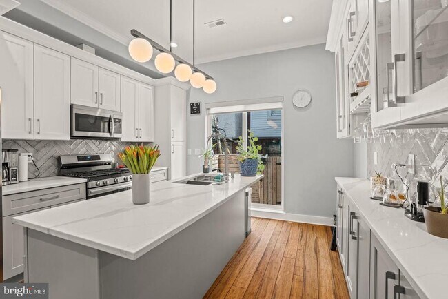 property at 1751 S Taylor St
